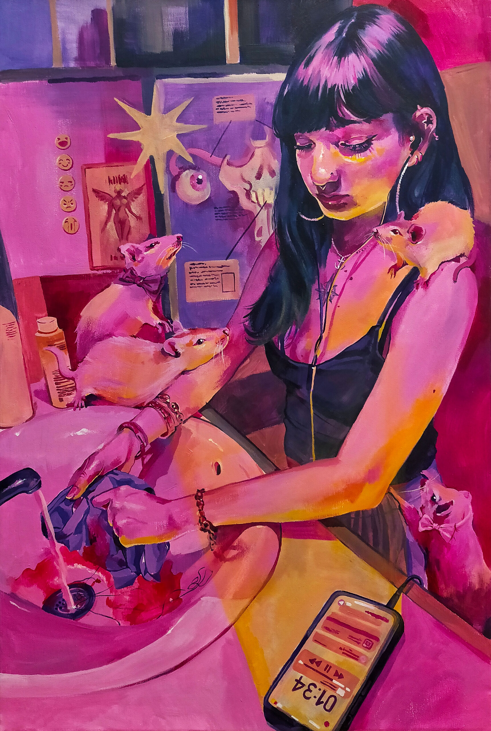 Pintura de una mujer en un baño con colores rosas en representación de la menstruación