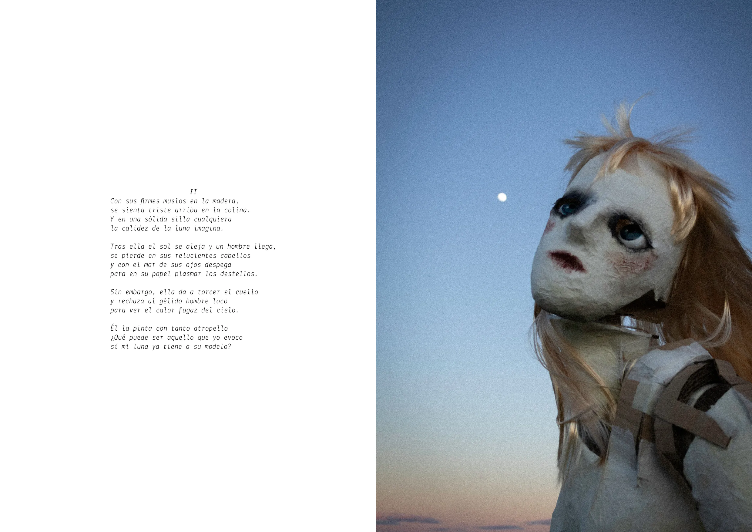 imagen de una muñeca mirando al atardecer, con una luna por encima de su cabeza, al lado, un soneto